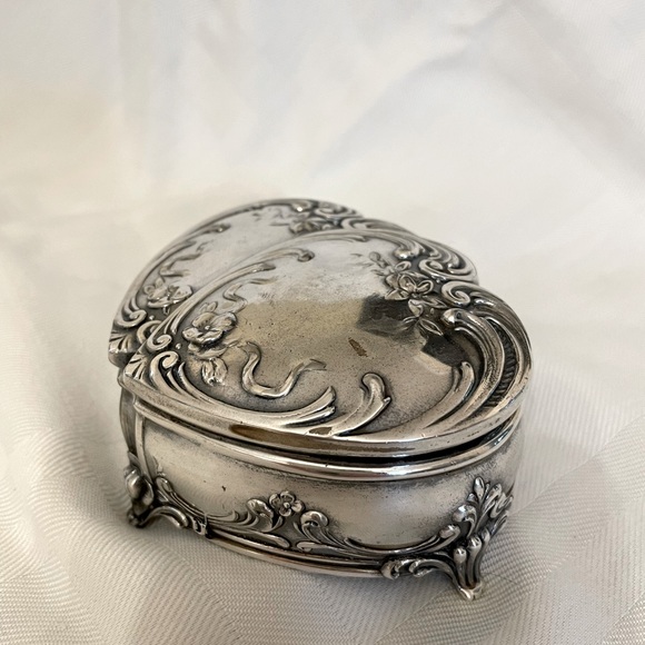 Small Silver Box - Picture 2 of 5